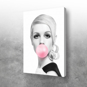 Twiggy with bubble gum