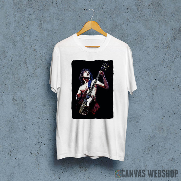 Angus Young