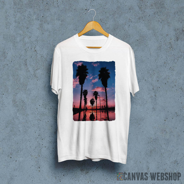 Palme i zalazak sunca