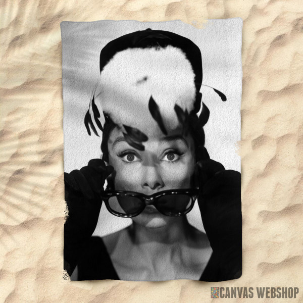 Peškir Audrey Hepburn With Hat