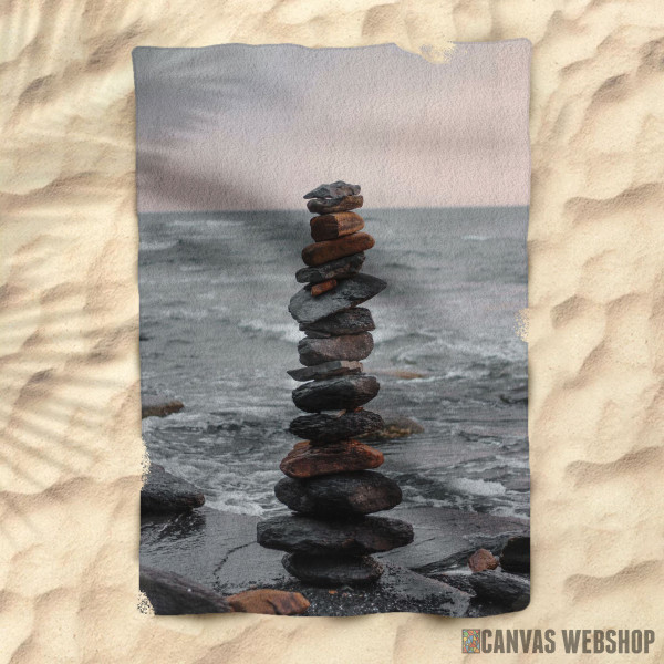 Peškir Stones Pyramid At The Sea