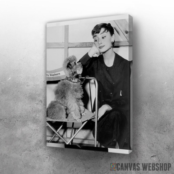 Slika Audrey Hepburn With a Dog Slika Audrey Hepburn With a Dog