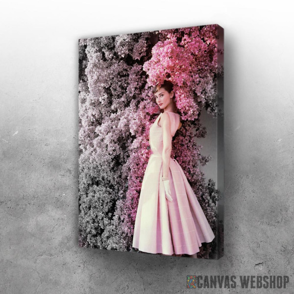Slika Audrey Hepburn with flower Slika Audrey Hepburn with flower