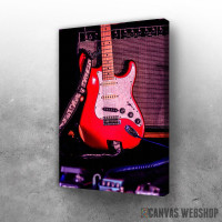 Slika Gitara na pojačalu Slika Gitara na pojačalu