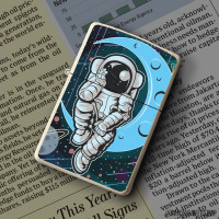 Upaljač Astronaut Sits On Asteroid