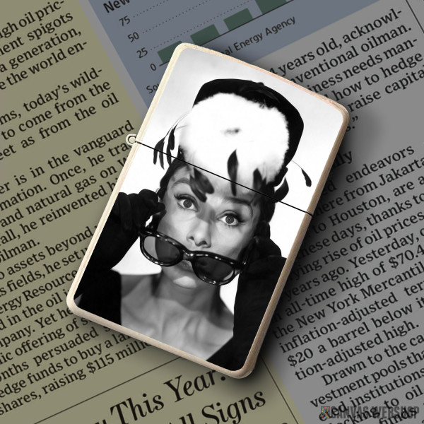 Upaljač Audrey Hepburn With Hat Upaljač Audrey Hepburn With Hat