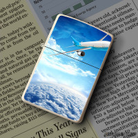 Upaljač Avion na nebu Upaljač Avion na nebu