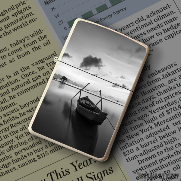 Upaljač Boat On Lake At Sunrise